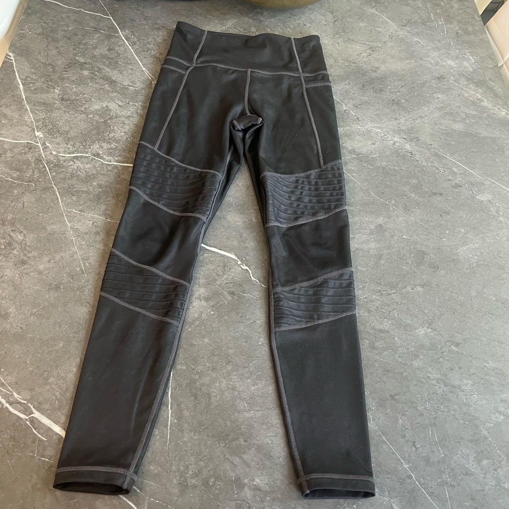 Athleta Inclination Moto Tight